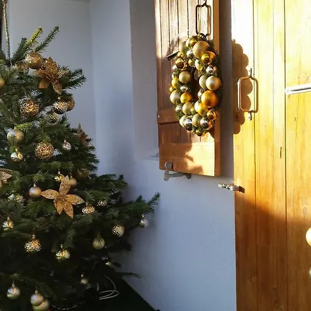 Mollens Chalet Apartment *
